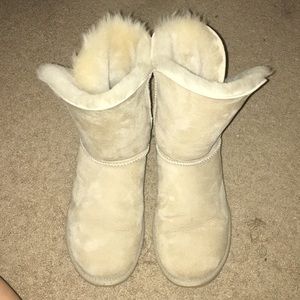 UGG- Classic Bailey Button Boots